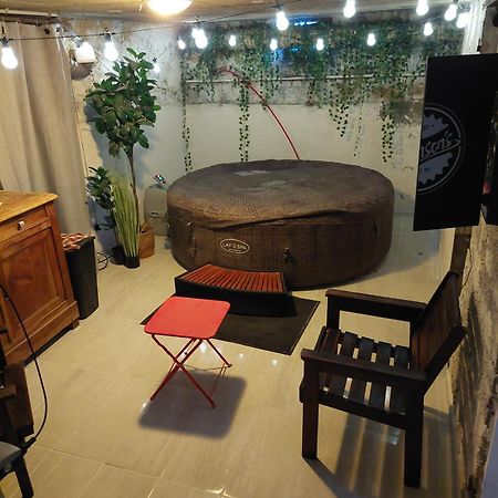 Gite D'Exception 13 Couchages Avec Jacuzzi Et Sauna Chalons en Champagne Ngoại thất bức ảnh